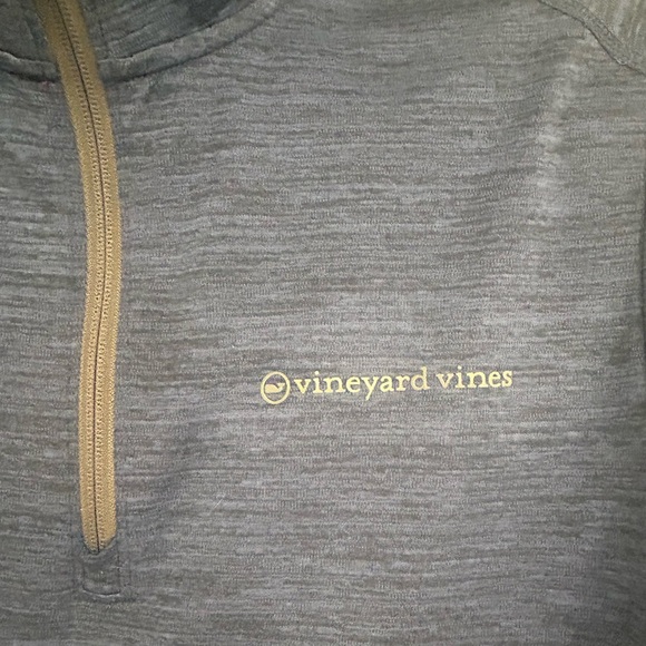 Vineyard Vines Pop-Trim Sankaty Quarter Zip - Picture 2 of 5